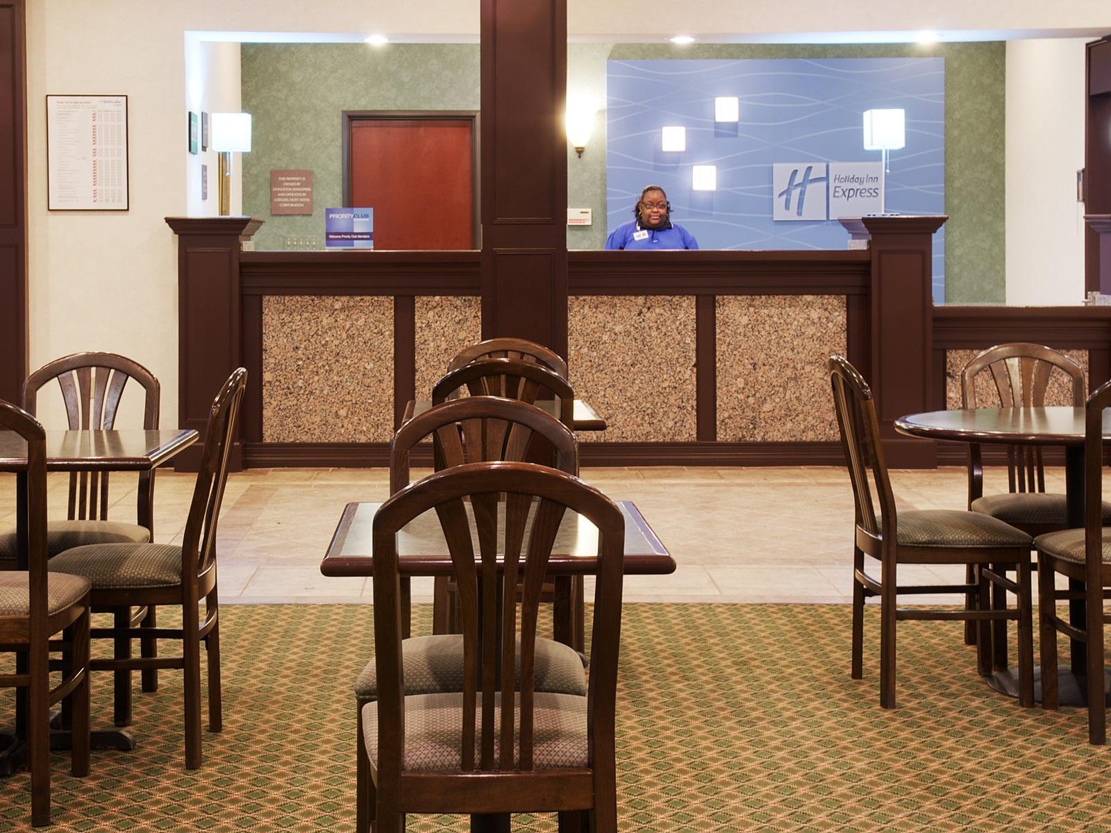 Holiday Inn Express Hotel & Suites Livingston Buitenkant foto