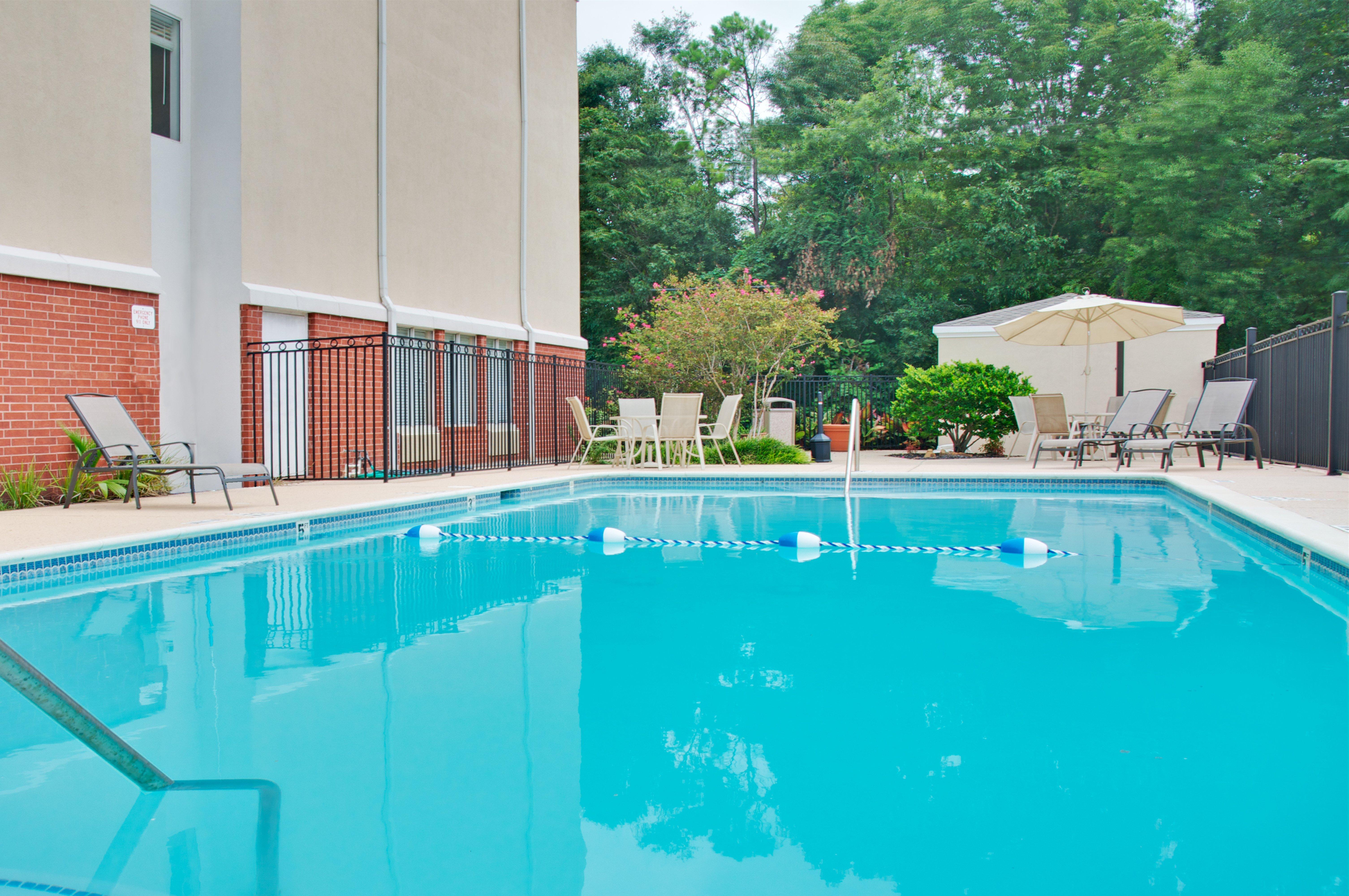 Holiday Inn Express Hotel & Suites Livingston Buitenkant foto