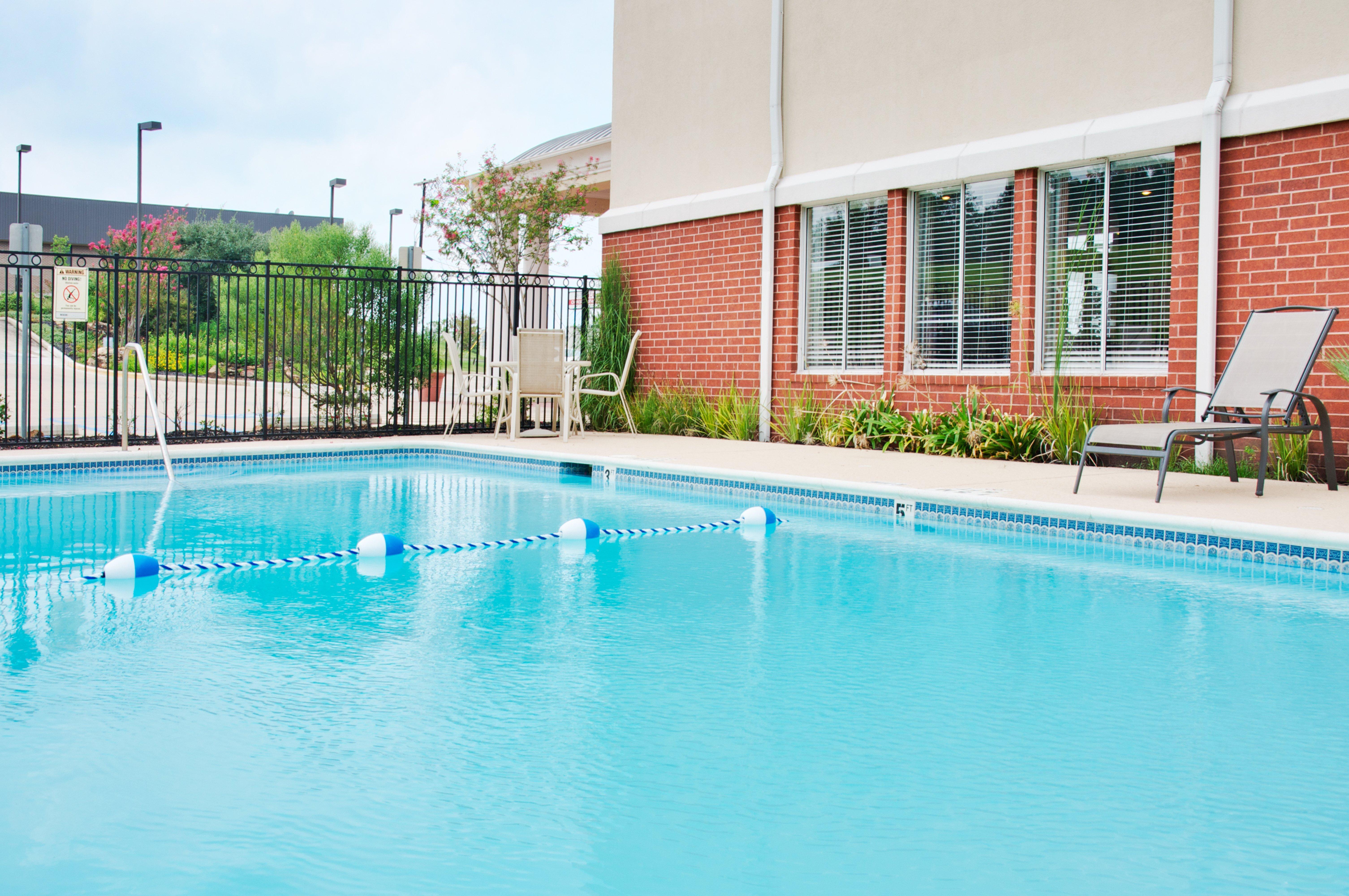 Holiday Inn Express Hotel & Suites Livingston Buitenkant foto