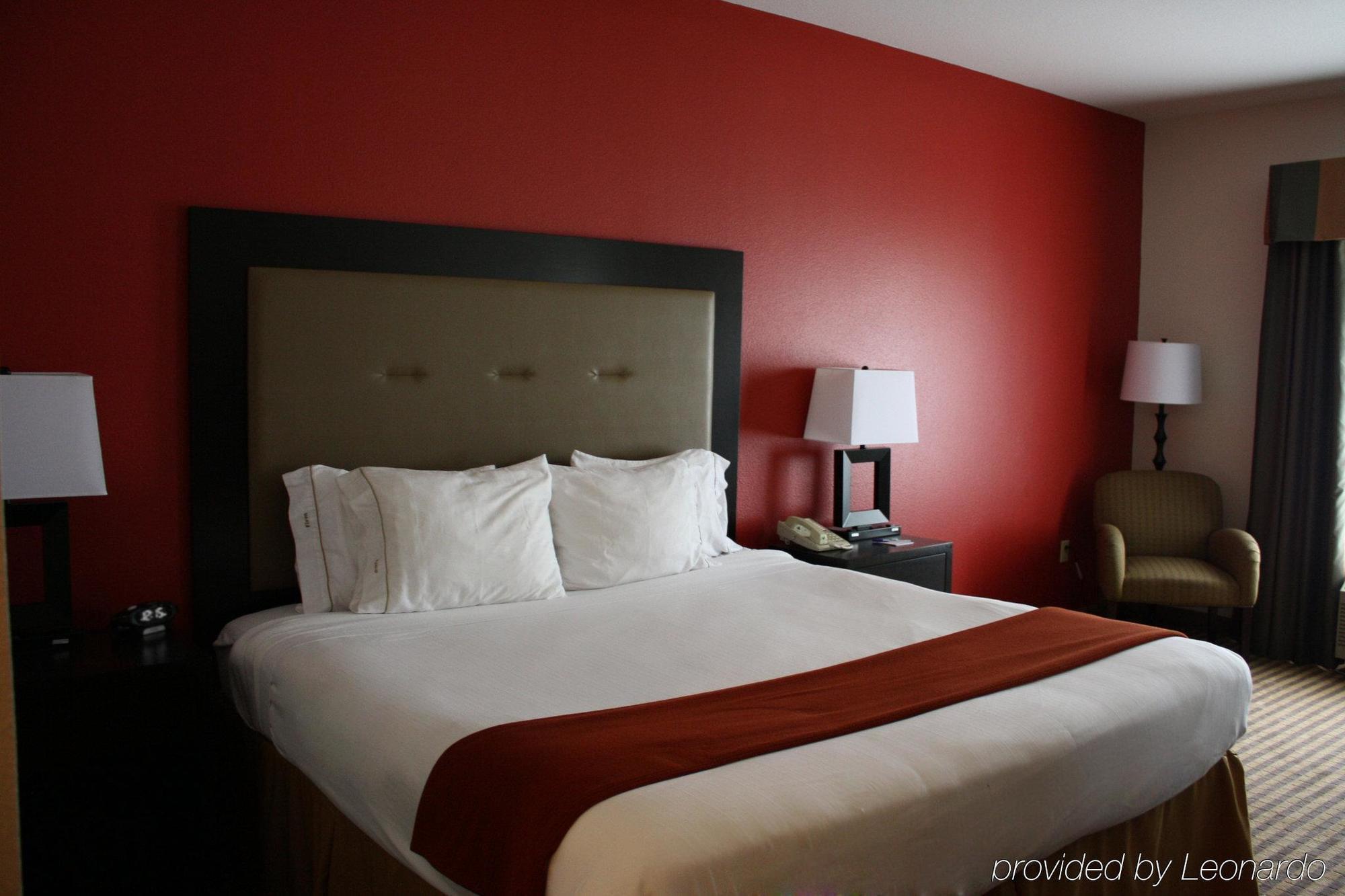 Holiday Inn Express Hotel & Suites Livingston Buitenkant foto