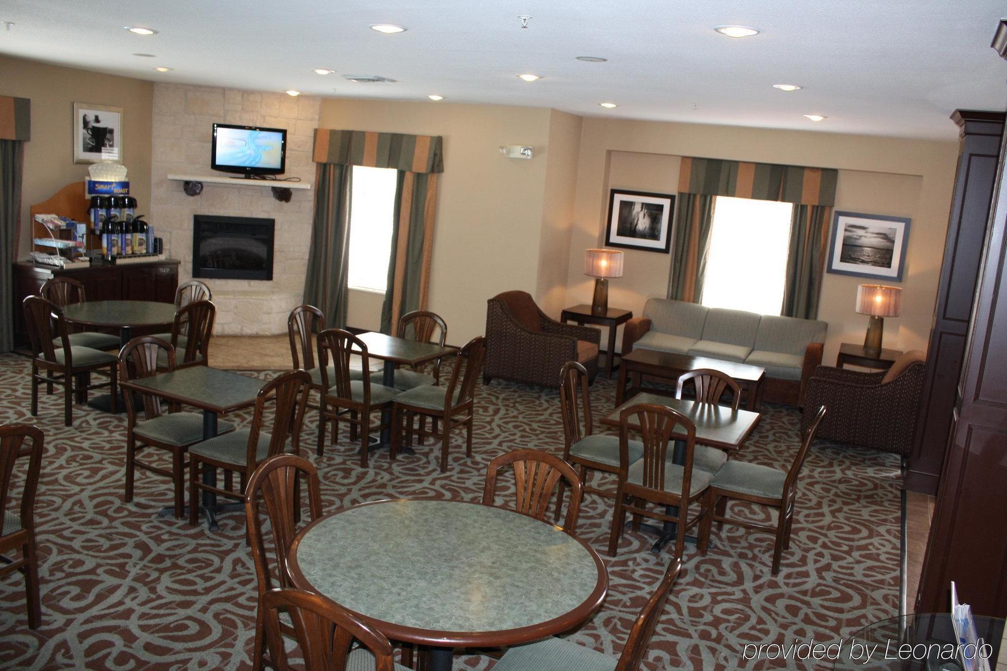 Holiday Inn Express Hotel & Suites Livingston Buitenkant foto