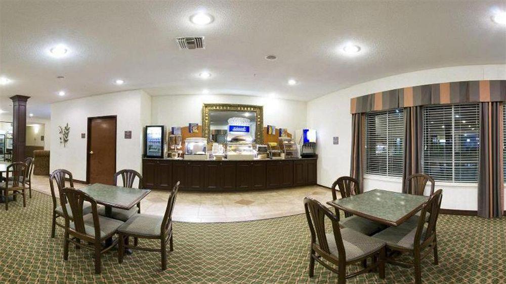 Holiday Inn Express Hotel & Suites Livingston Buitenkant foto